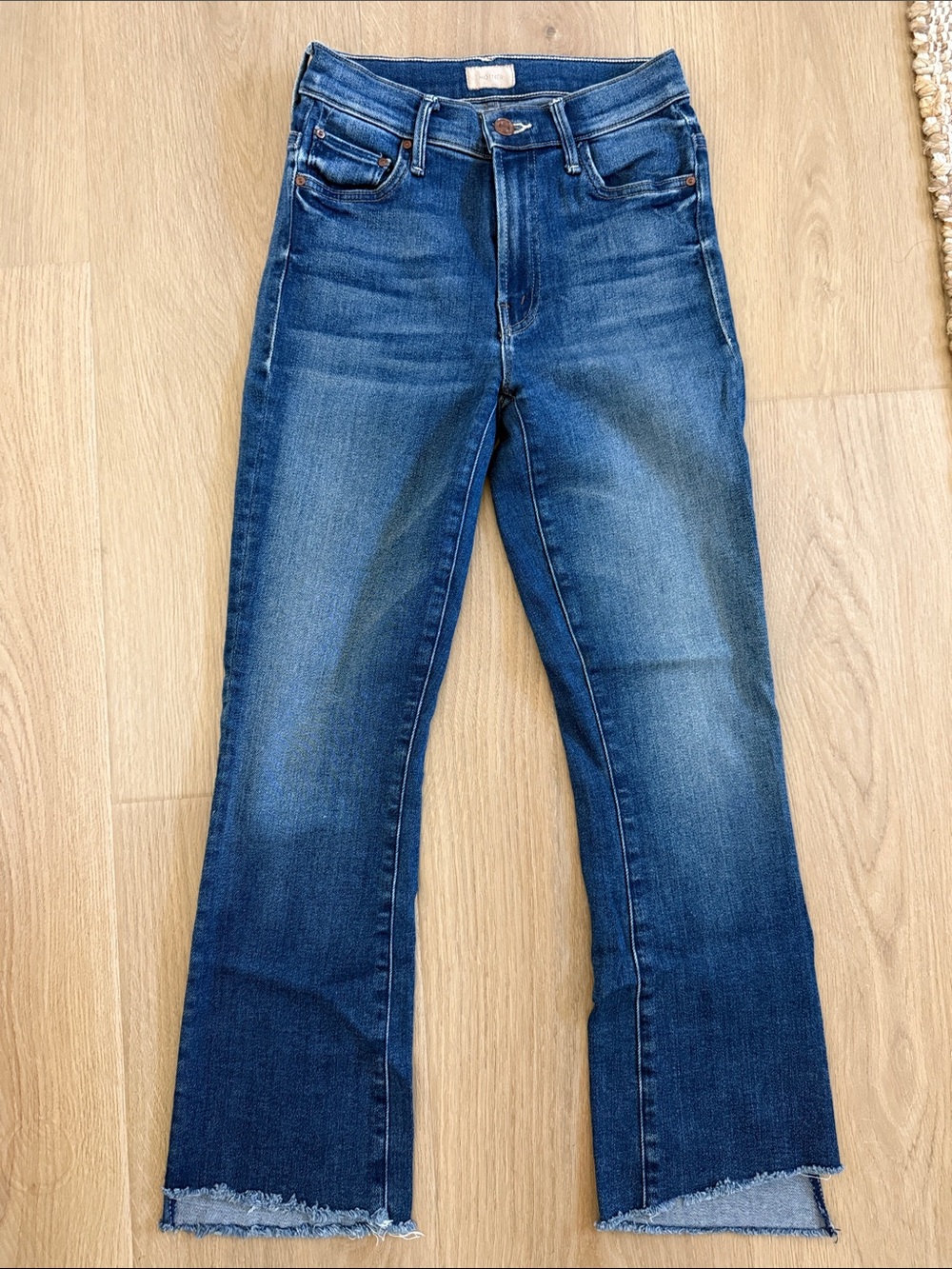 Mother the Insider Step Crop Fray Jeans